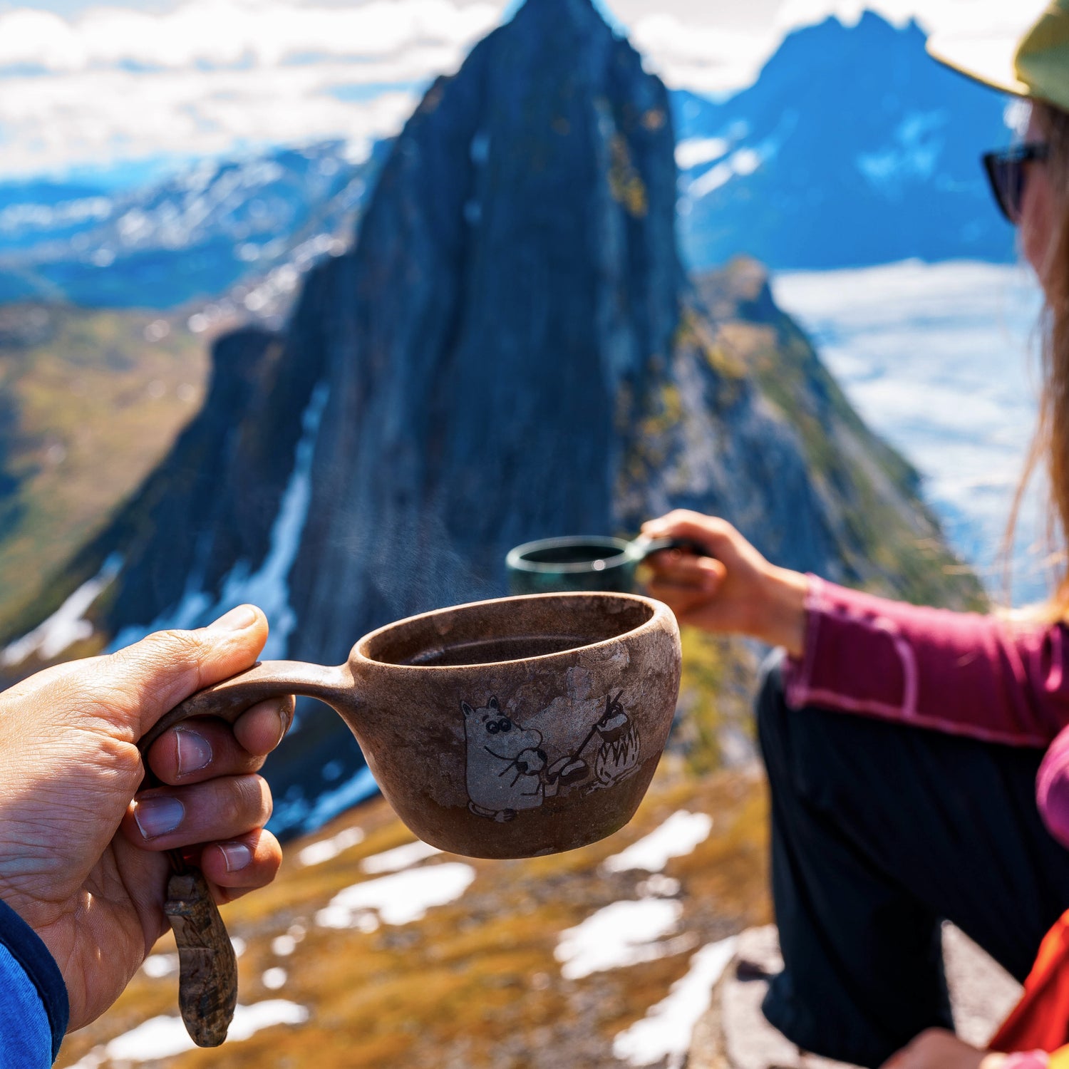 KUPILKA 21 Muumipeikko kahvilla